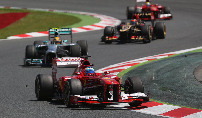 Illustration for article titled Hometown Hero Schools The F1 Field In The Spanish Grand Prix